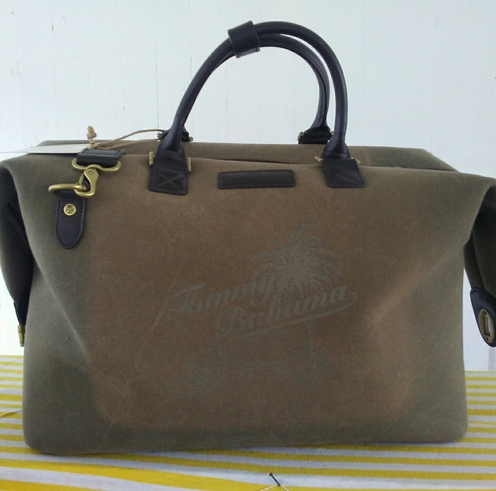 Tommy Bahama weekend bag luggage